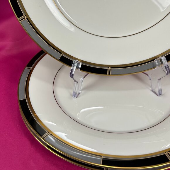 3 beautiful dinner plates. Noritake Japan 7722 Society Satin - Picture 3 of 6